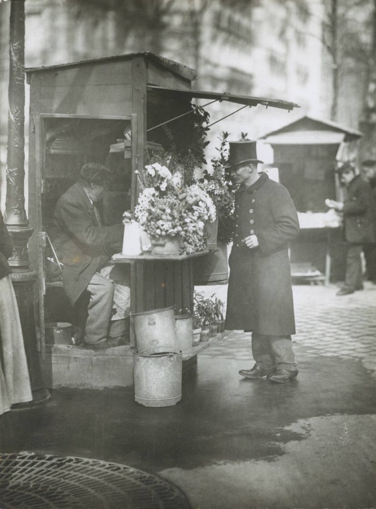 Kiosque de fleurs, c. 1900