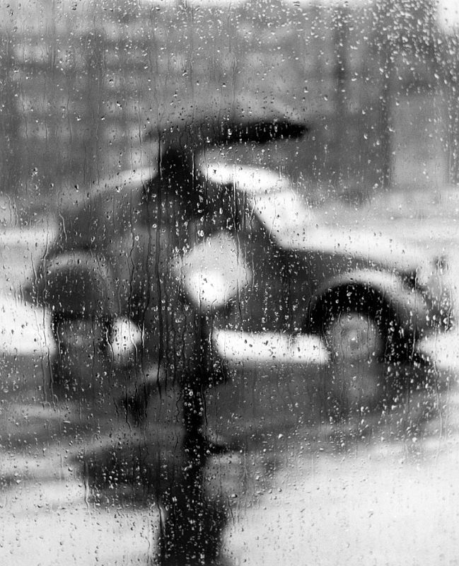 2 CV sous la pluie, Paris, 1957